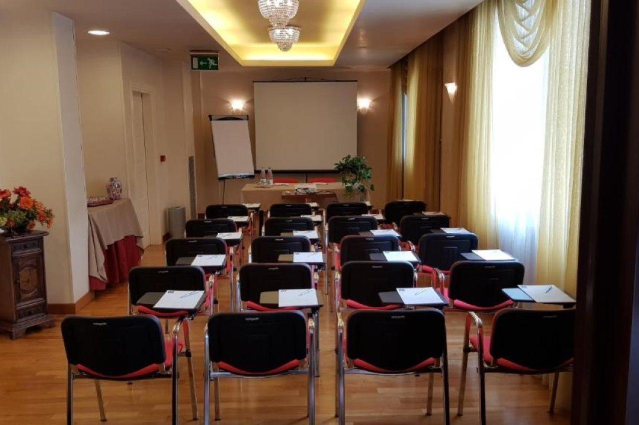 iH Hotels Padova Admiral Esterno foto