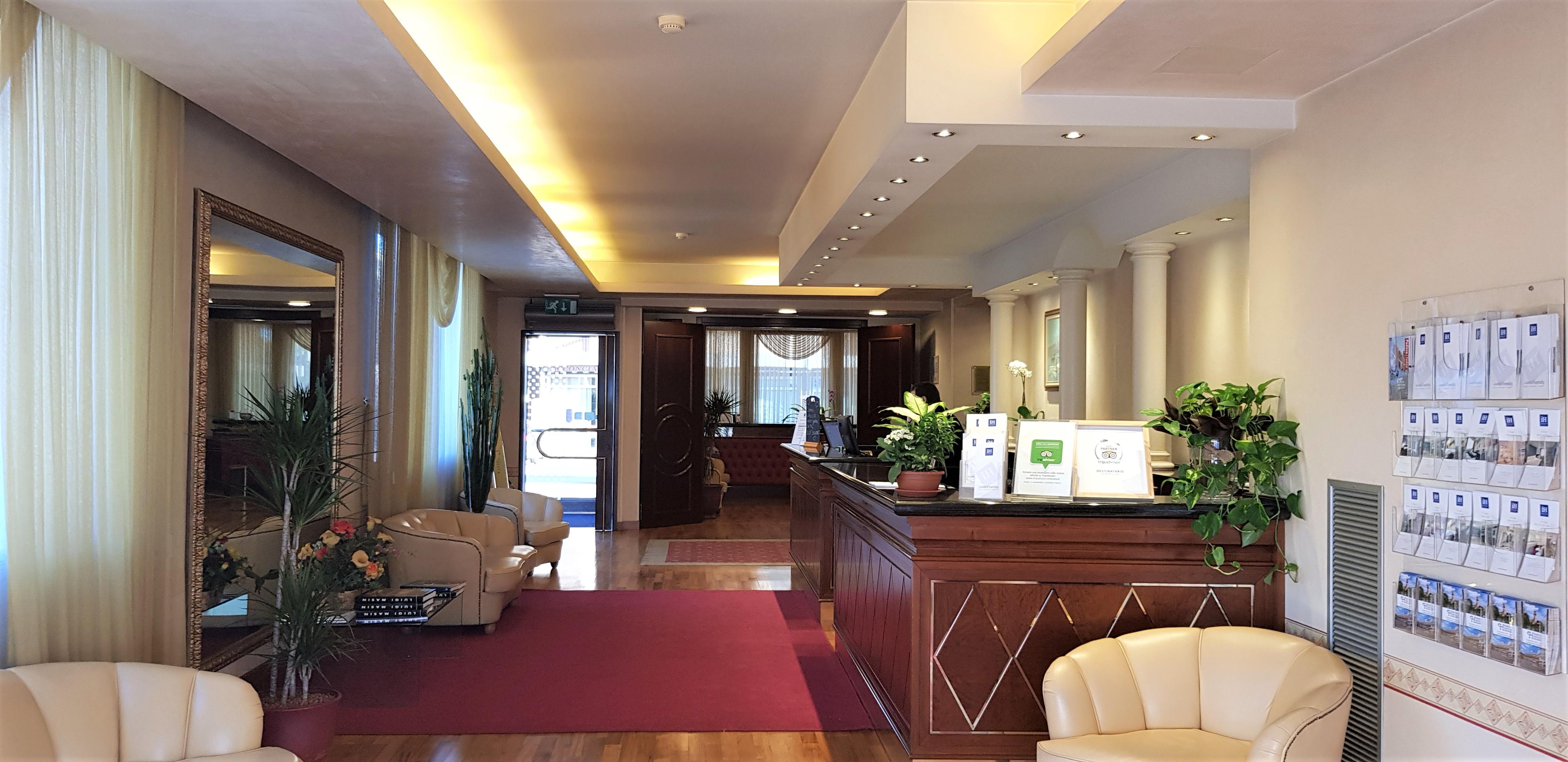iH Hotels Padova Admiral Esterno foto