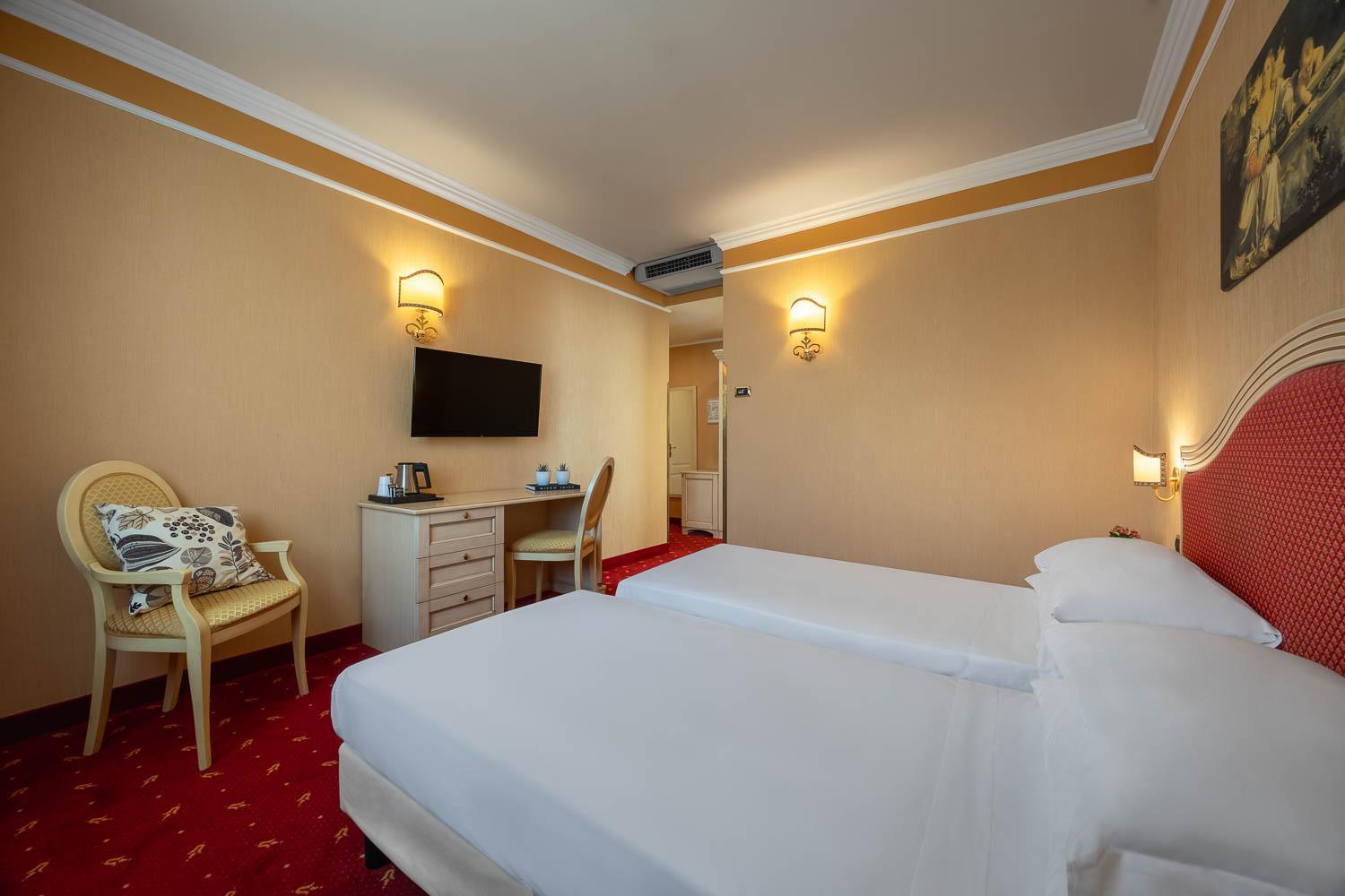 iH Hotels Padova Admiral Esterno foto