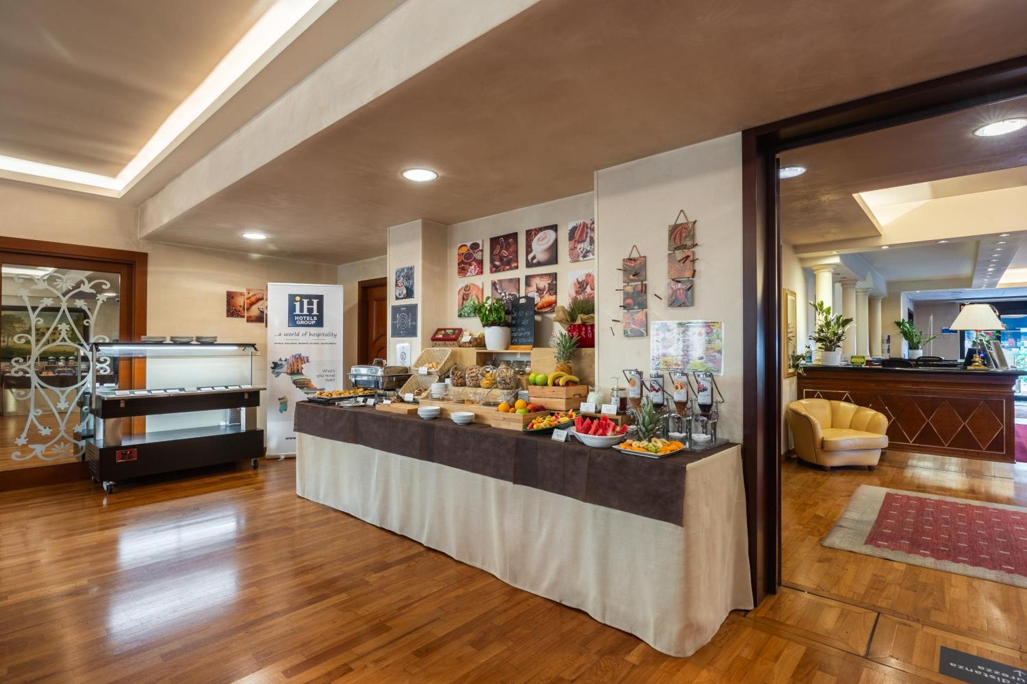 iH Hotels Padova Admiral Esterno foto
