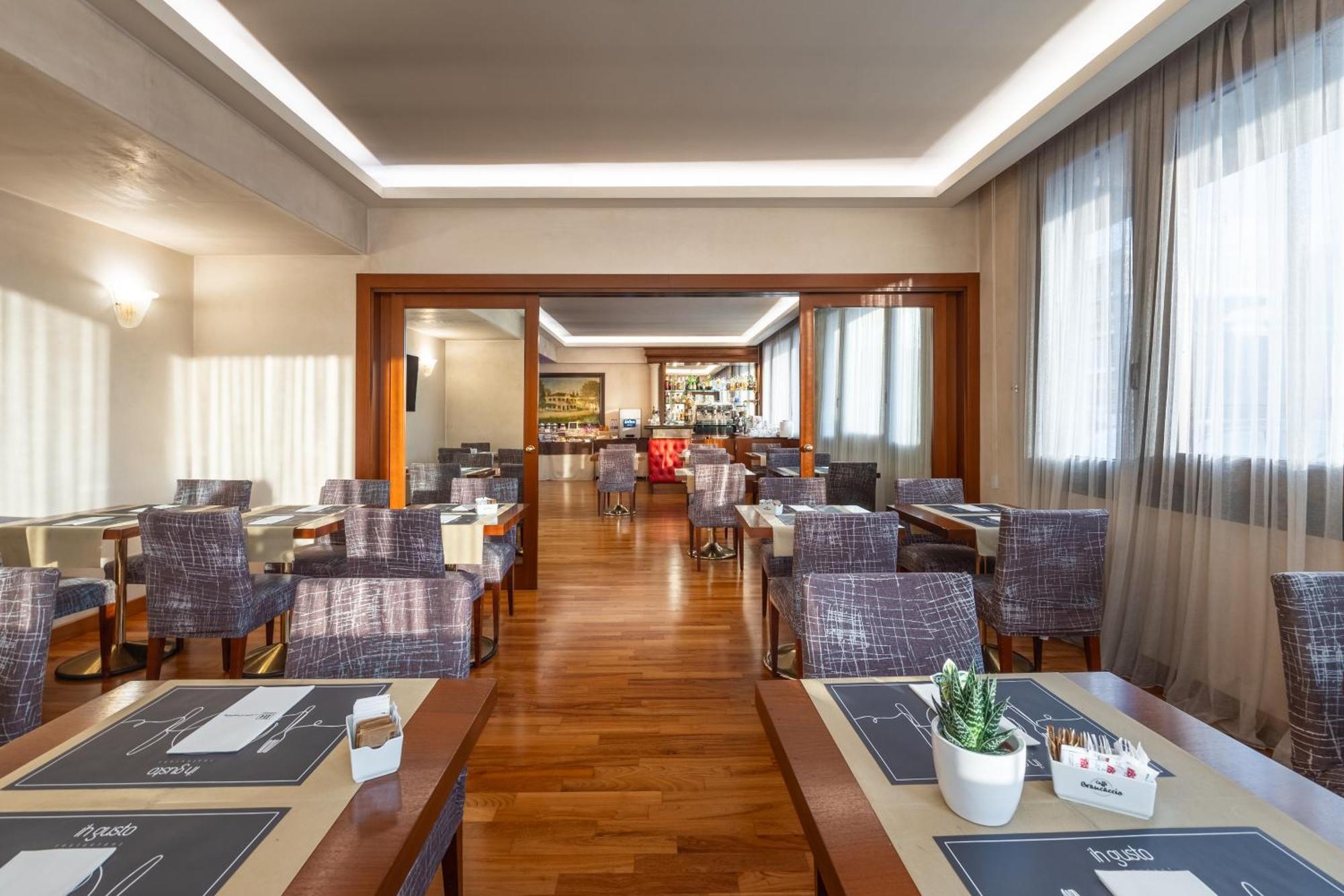 iH Hotels Padova Admiral Esterno foto