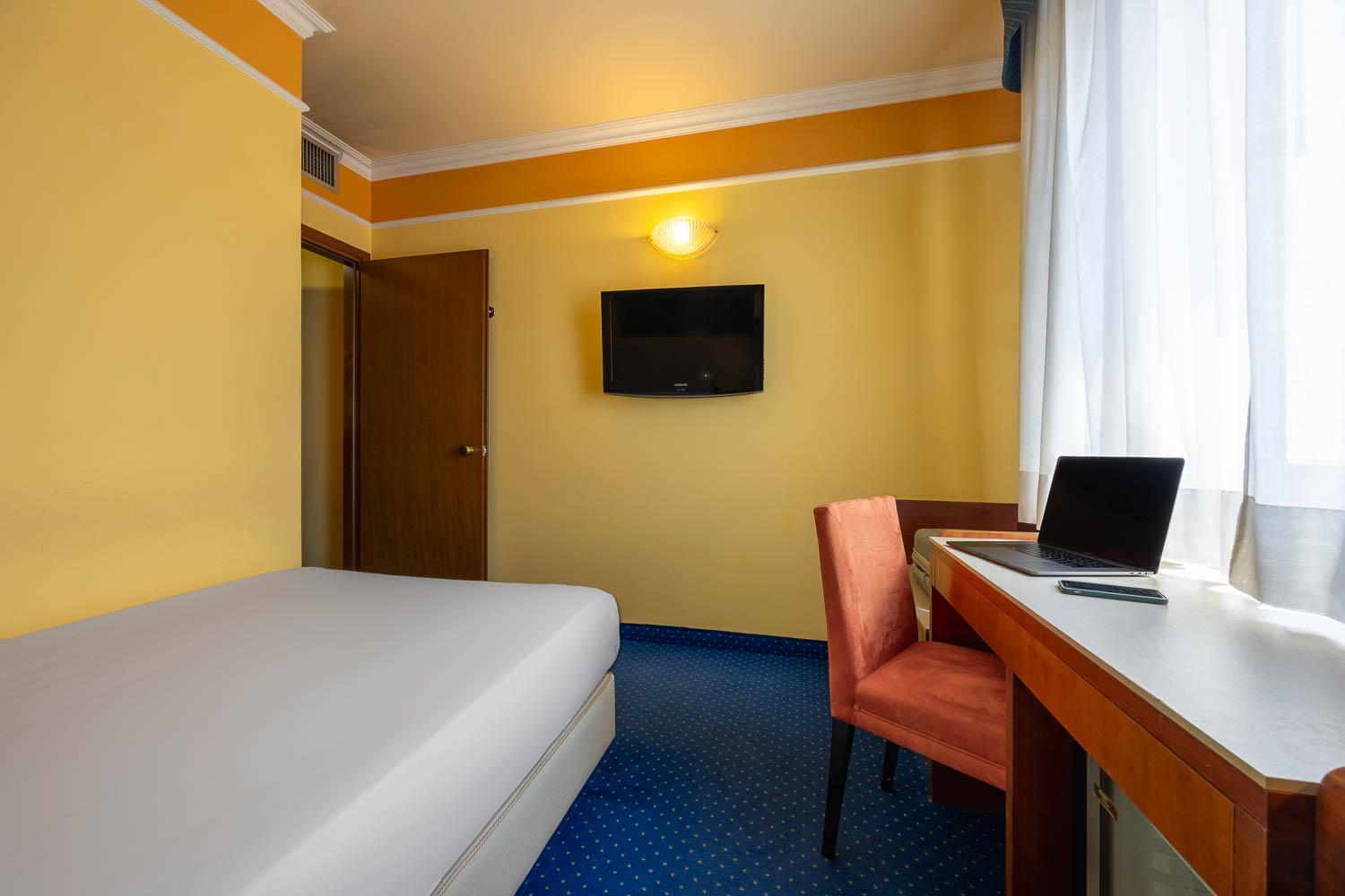 iH Hotels Padova Admiral Esterno foto