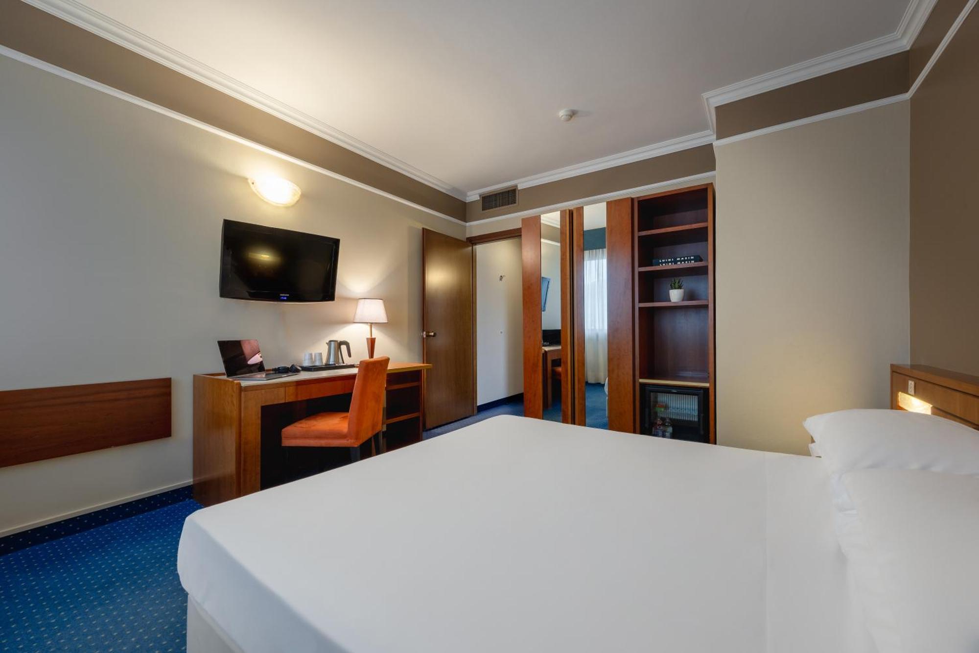 iH Hotels Padova Admiral Esterno foto