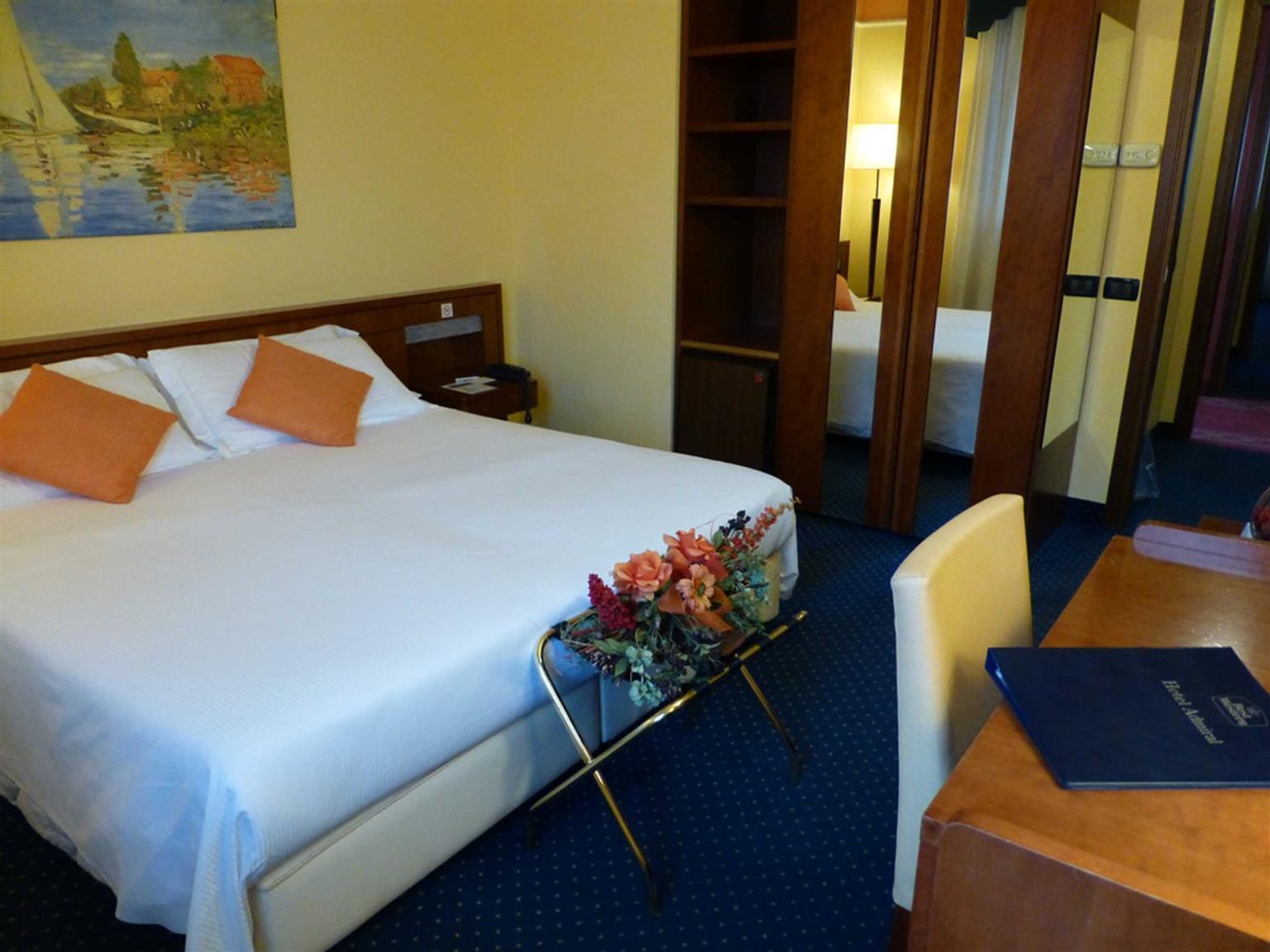 iH Hotels Padova Admiral Esterno foto