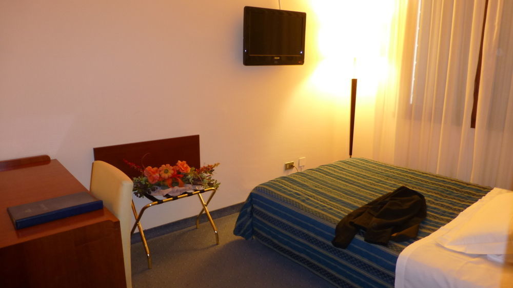 iH Hotels Padova Admiral Esterno foto